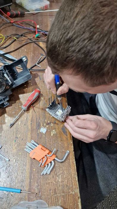 Ремонт диодной оптики . Перепайка диодов