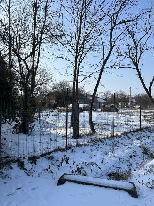 Casă si teren intravilan toate utilitatile