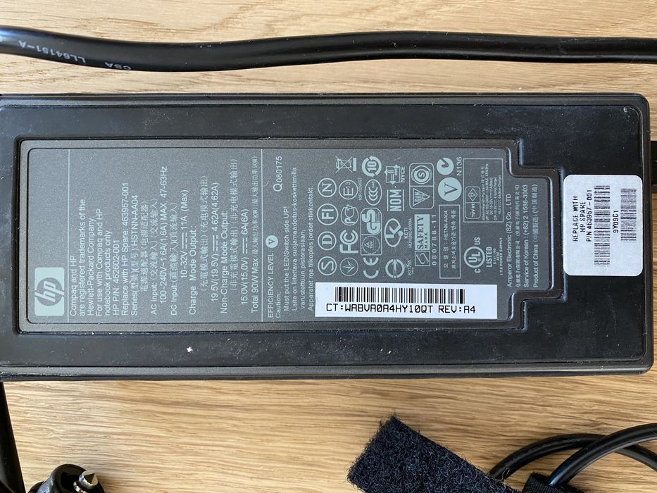 Incarcator original HP laptop portabil auto/avion