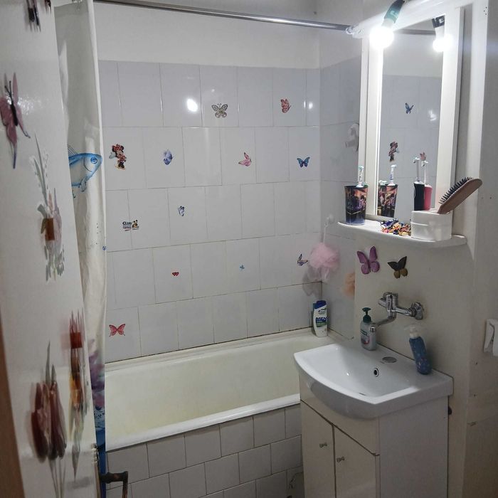 Proprietar ,vand garsonieta30 mp,comfort 1,et 2 din 4,Manastur str Parang nr 13,mobilata si utilata pret 89 000 €