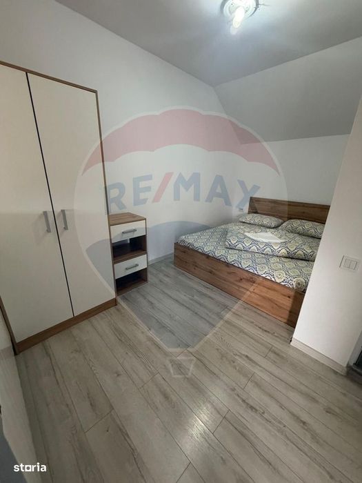 Casă + anexă cu terasă și grătar – 750 mp teren, Pricaz