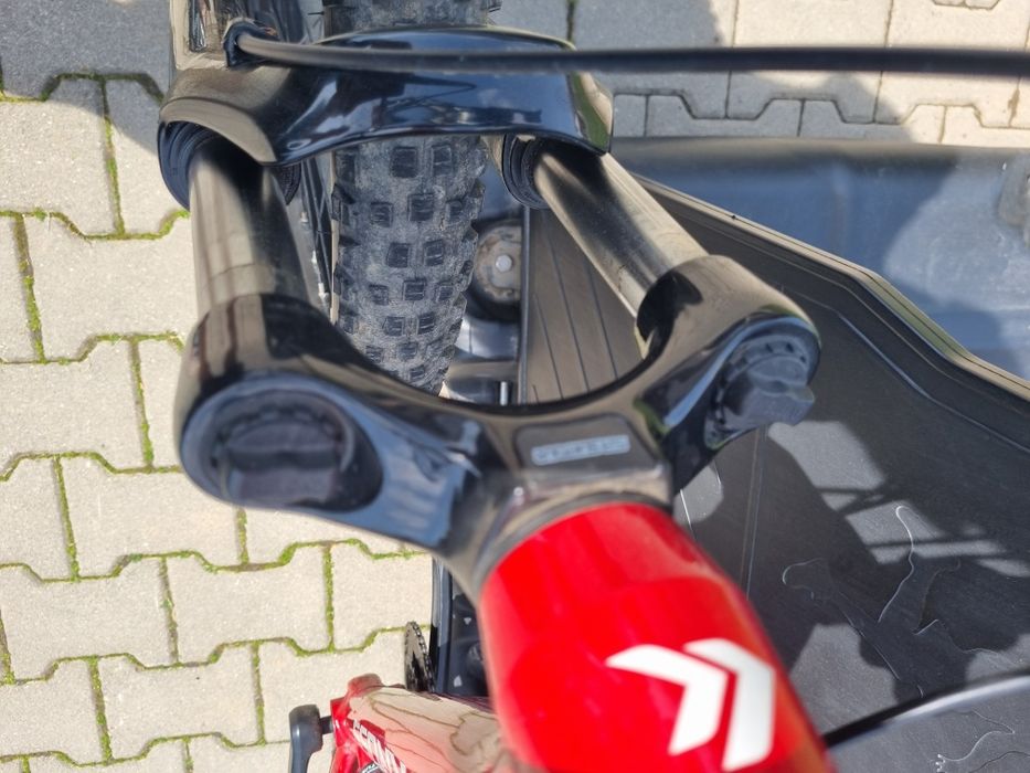 Vand bicicleta Kross Hexagon 4.0