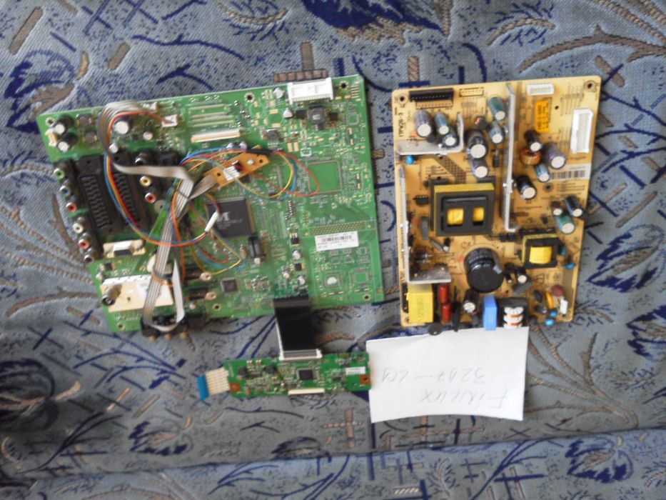 Piese/Componente TV VINCHI-Led LE-32D7si Finlux 32D7-LCD.