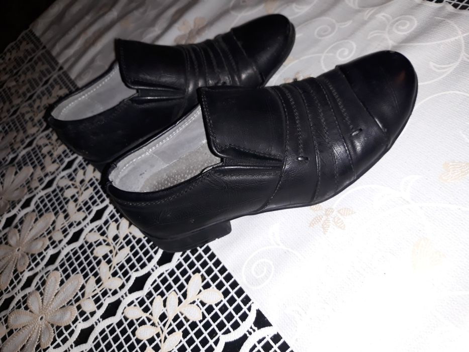 Футболни бутонки,и официални N25 цена 15лв