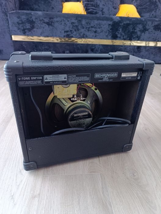 Vand combo chitara BEHRINGER V-tone GM108