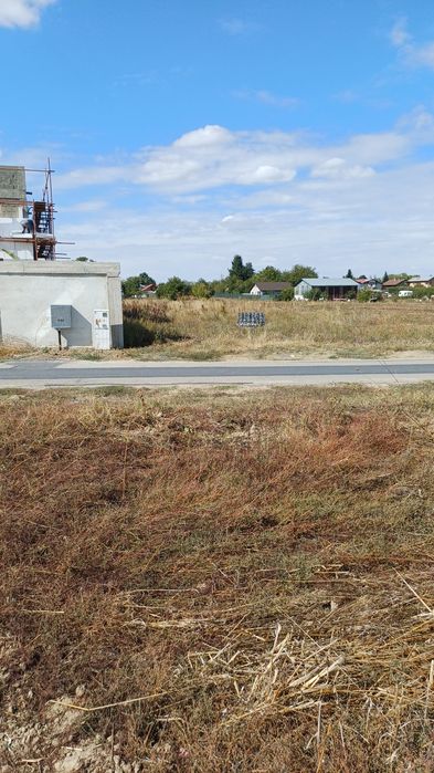 Teren intravilan Ciolpani, km 35