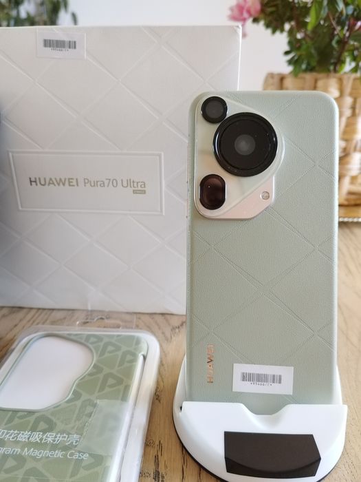 Huawei Pura 70 Ultra in stare foarte bună