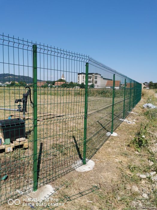 Construim garduri din plasa bordurata