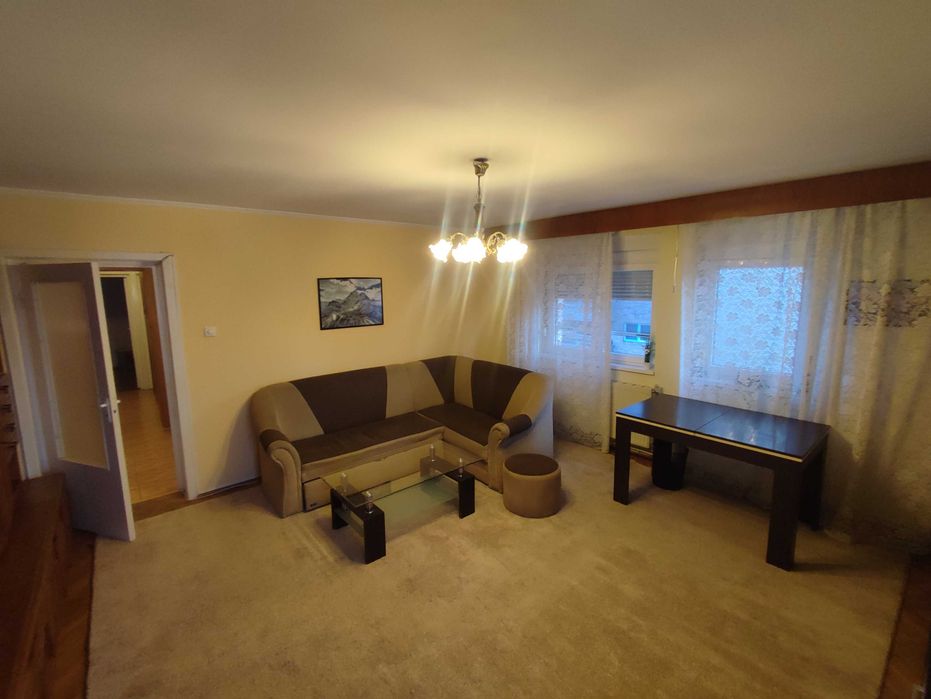 Dau in chirie apartament 4 camere ultracentral