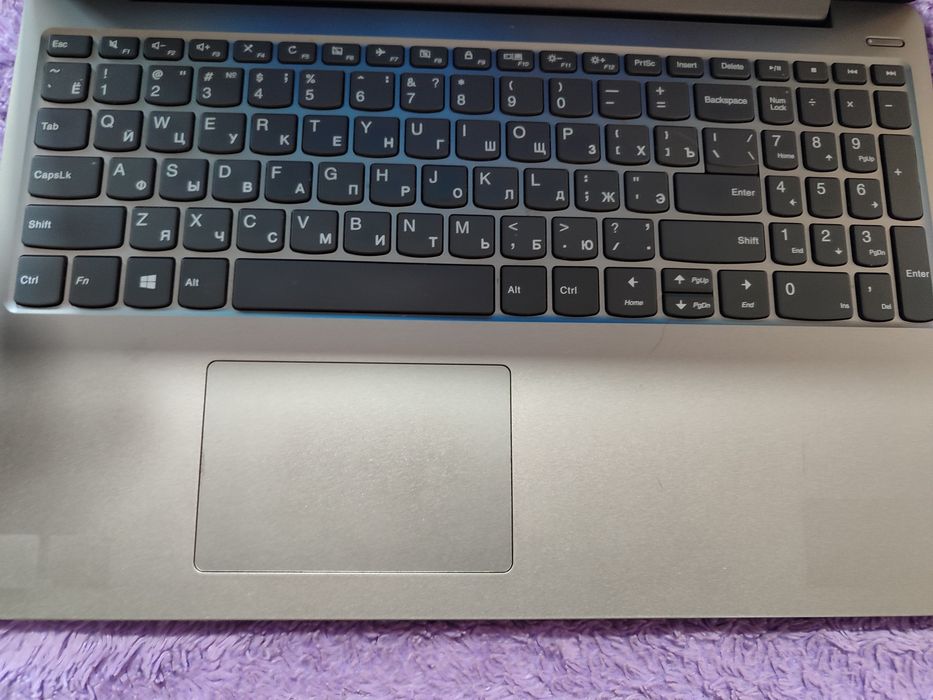 Продам офисный ноутбук