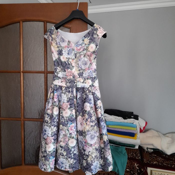 Женская платье вечернее