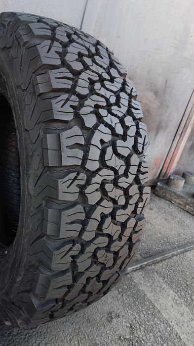 1брой гума 235/75/15 BF GOODRICH ALL TERRAIN T/A KO2 TL , 6PR, плата