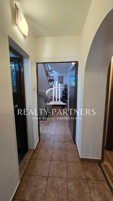 Дава се под наем Етаж от къща в с. Рударци, Област Перник - 75 кв.м за 392.7 € - Снимка #7