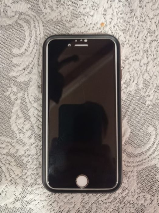 Айфон 7 в идеальном,отличном состояние