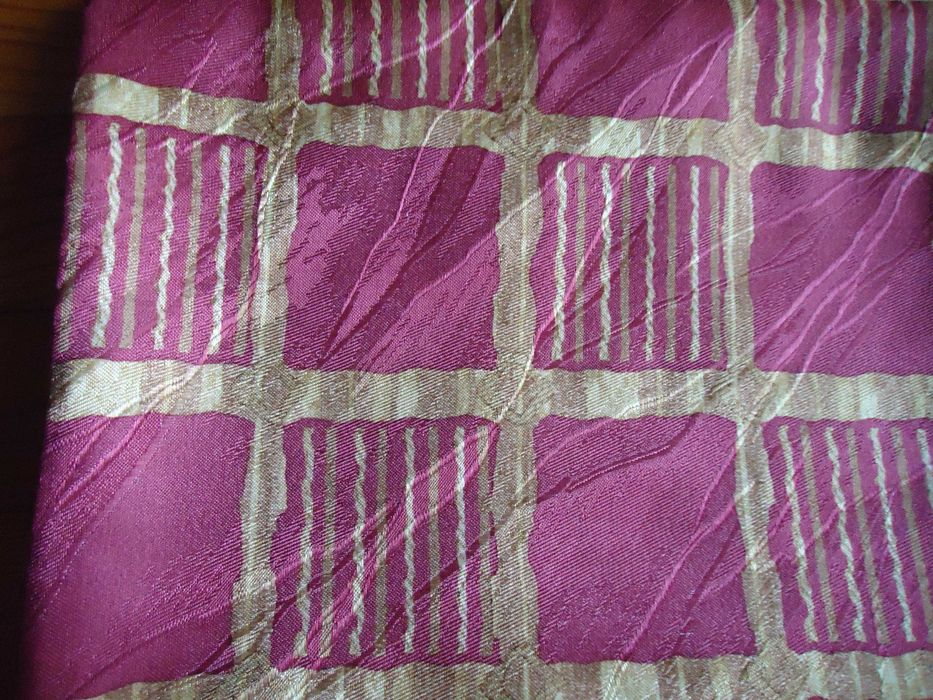 нова покривка за кръгла маса