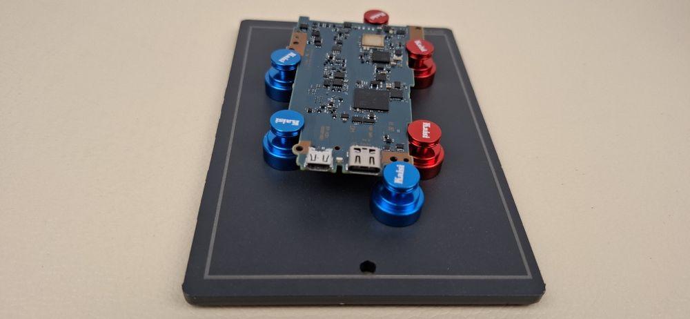 Holder magnetic circuite electronice PCB