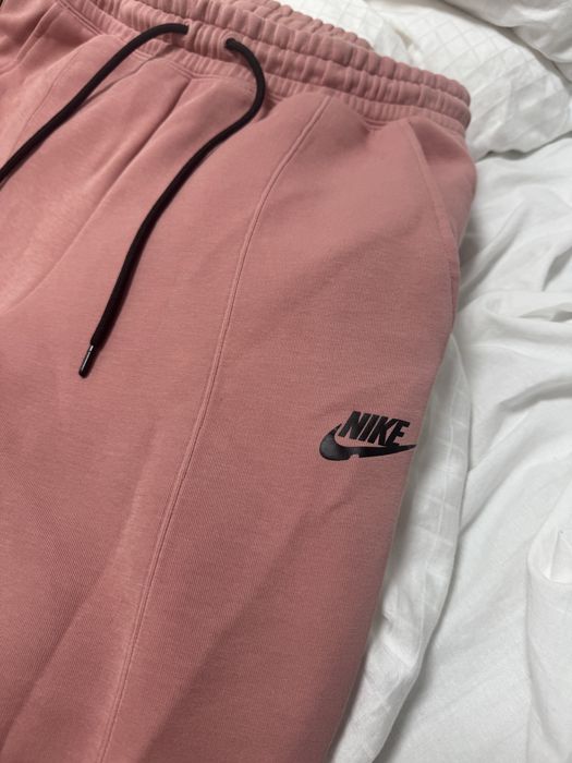 Nike Tech Fleece