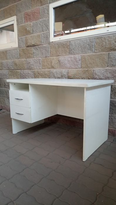 Стол письменный Б/у