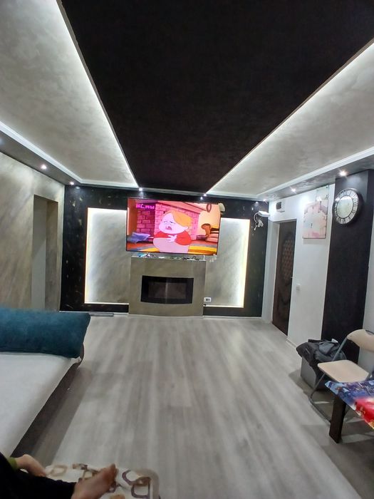 Vând apartament la cheie