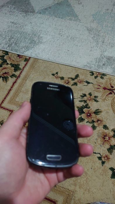 Продам телефоны , некоторые из них рабочие некоторые нет