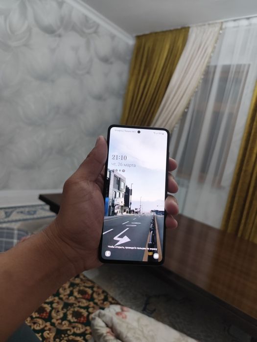 Samsung A51 в хорошем состояний