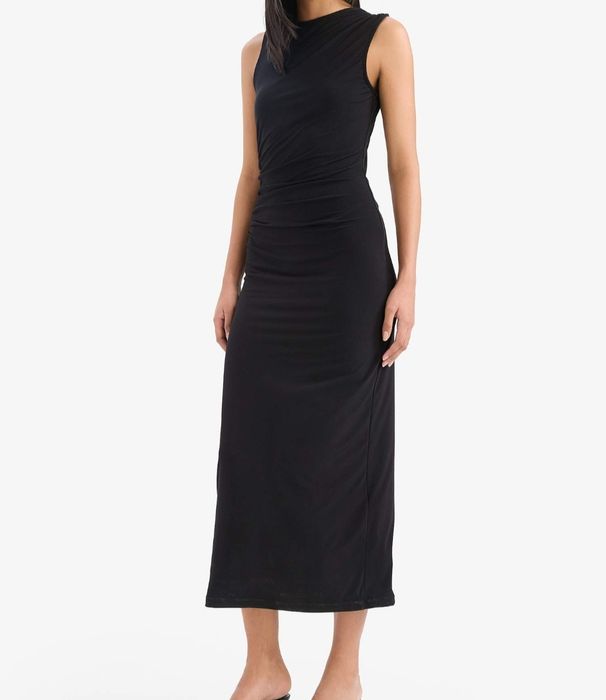 Продам платье черное