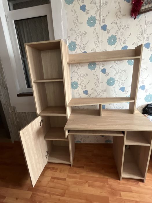 Vand birou folosit foarte putin!