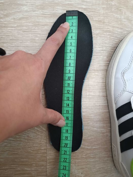 Оригинални детски маратонки adidas Hoops 3.0 CF