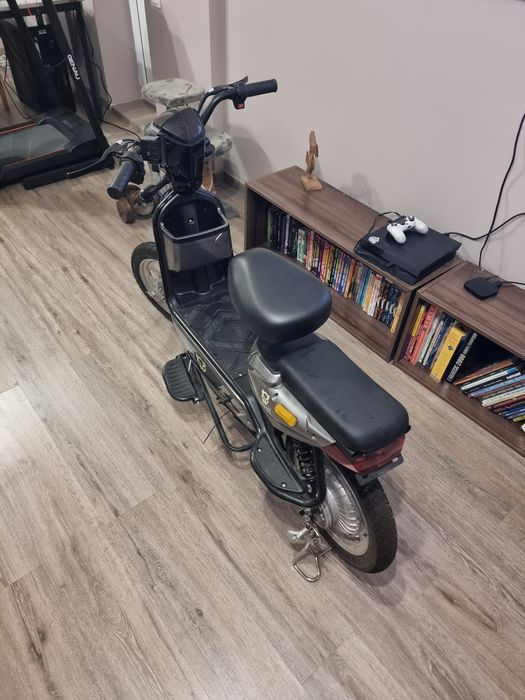 Электроскутер Leopard Max E8