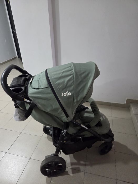 Коляска в хорошем состоянии Joie