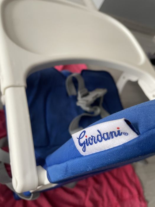 Бебешка маса за хранене и седалка