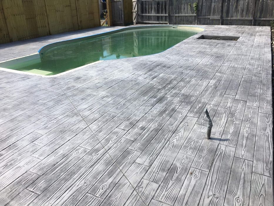 Beton amprentat pentru curti si terase- modele moderne, executie rapid