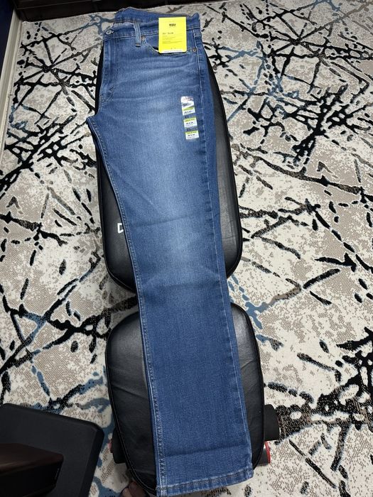 Джинсы Levi's 511 slim fit.p.-36/34.