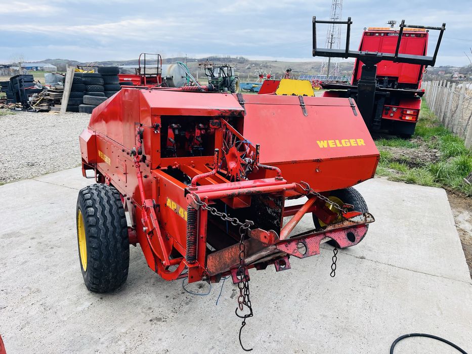 Presa de balotat mica, Welger AP 41, baloti patrati, dreptunghiulari