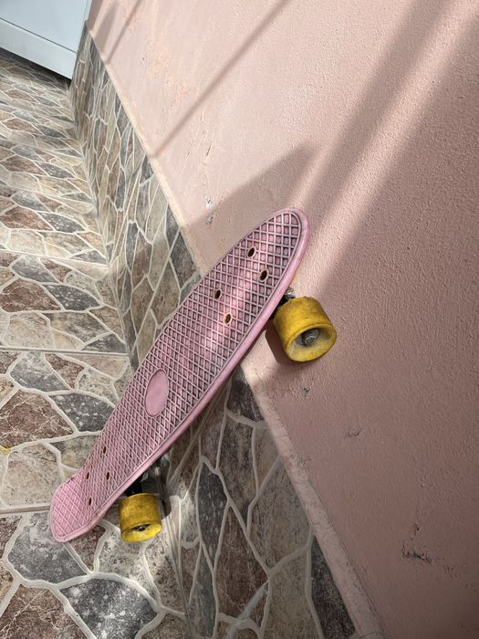 Vand skatebord roz