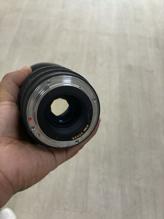 Sigma 24-70 f/2.8 EX DG