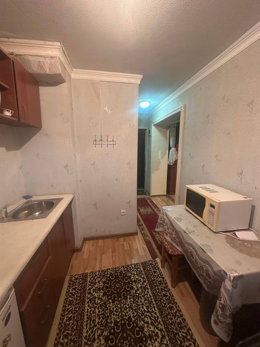 Аренда 1 хона 1 этаж бульвар иняз оркасида