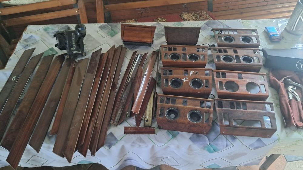 Мерс.124 Центр консольи..