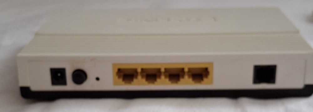 Продам модем/роутер без wi-fi