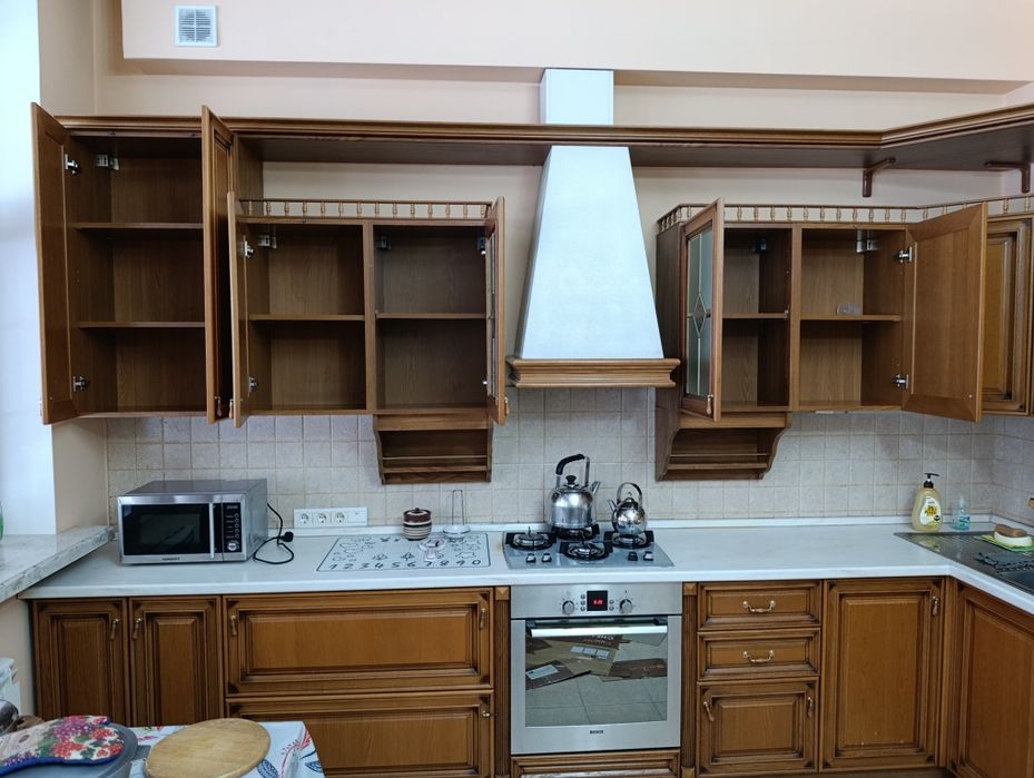 Кухонный гарнитур из девера