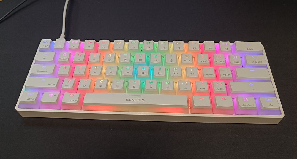 ГЕЙМЪРСКА Клавиатура Genesis Thor 660