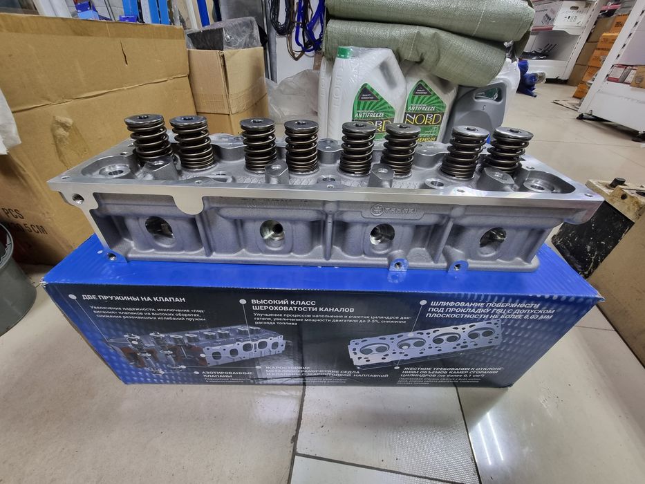 Головка блока цилиндров на Газель двигатель A247, A275
 EVOTECH 

цена