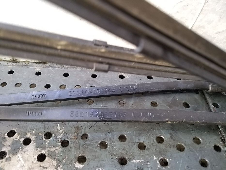 Set brate stergator parbriz iveco daily 6 5801645537kz
