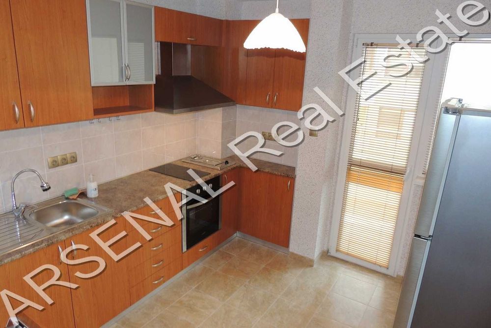 Тристаен апартамент под наем, Лозенец