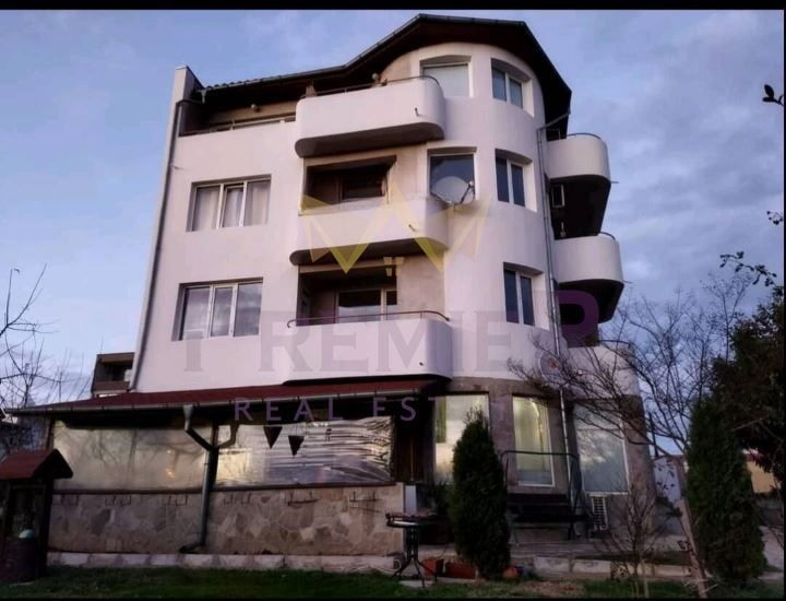 Продава се Къща в Приморско - 611 кв.м за 1350 €/кв.м - Снимка #11