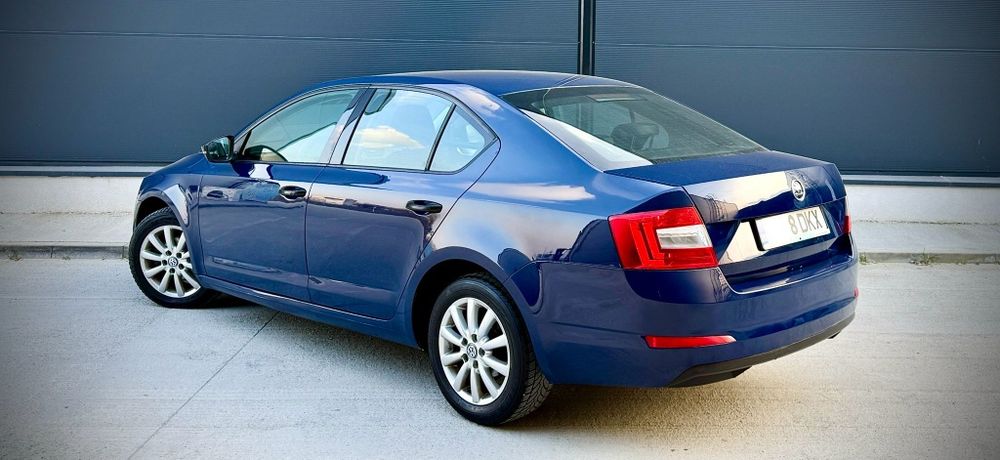 SKODA Octavia 2017 — imagine 3