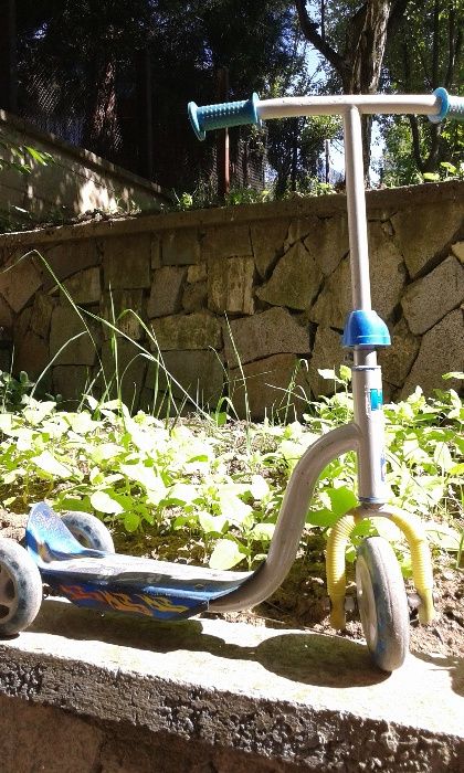 Тротинетка цветна