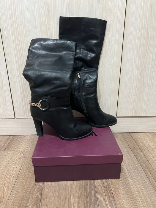 Продам сапоги Sasha Fabiani