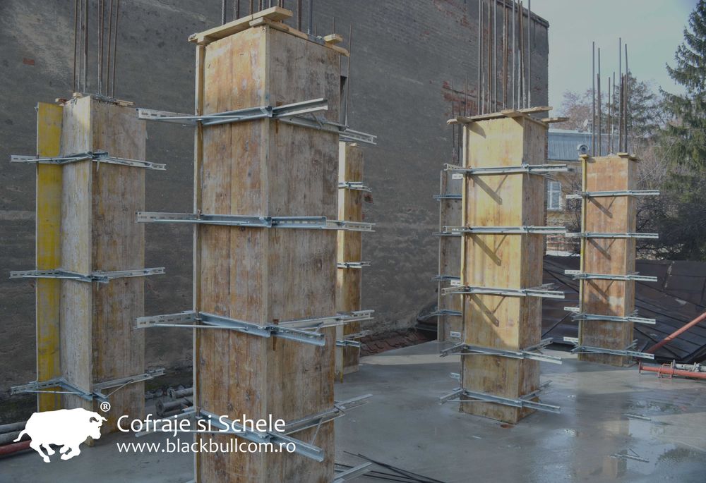 Inchiriere cofraje doka cu montanti