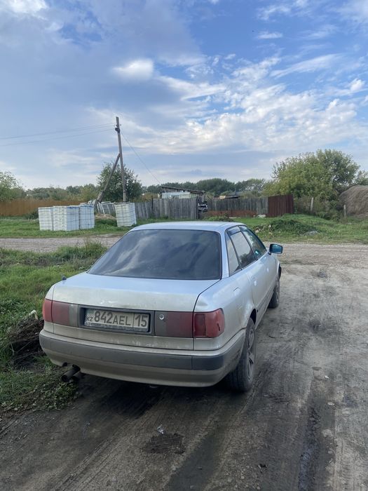 Продам ауди 80 б4 1993 года